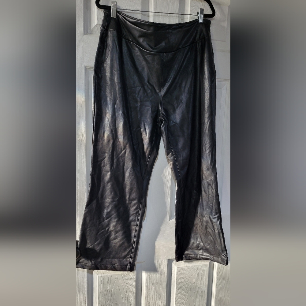 Time and Tru Faux Leather Legging pants  Womens Size 20  Black Stretch. #7
